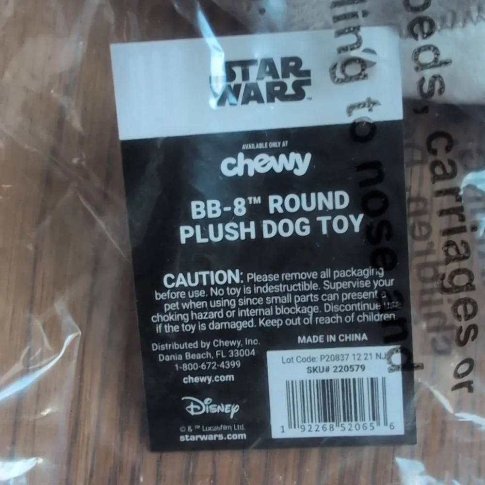 NWT Set Of 2 Plush Squeaky Toys The Mandalorian And BB-8 Round Plush Dog Toys